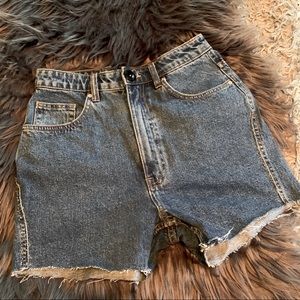 ZARA High Waist 90s Denim Mom Short